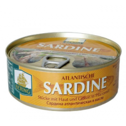 Sardiini oljyssa Сардины...
